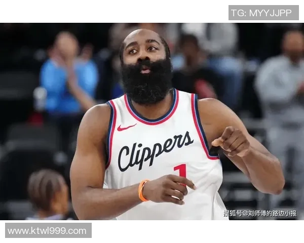 哈登28+5里程碑！却被旧日小弟轰39+6完爆，快船双塔成仅有惊喜